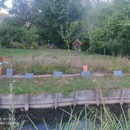 Le Cocon Des Hortillonnages D'amiens Дом отдыха *