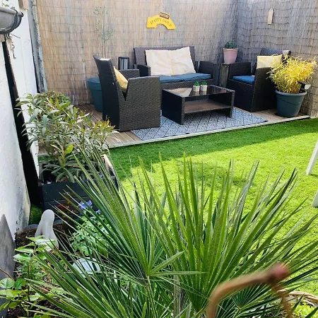 Le Cocon Des Hortillonnages D'amiens Дом отдыха Camon (Picardy)